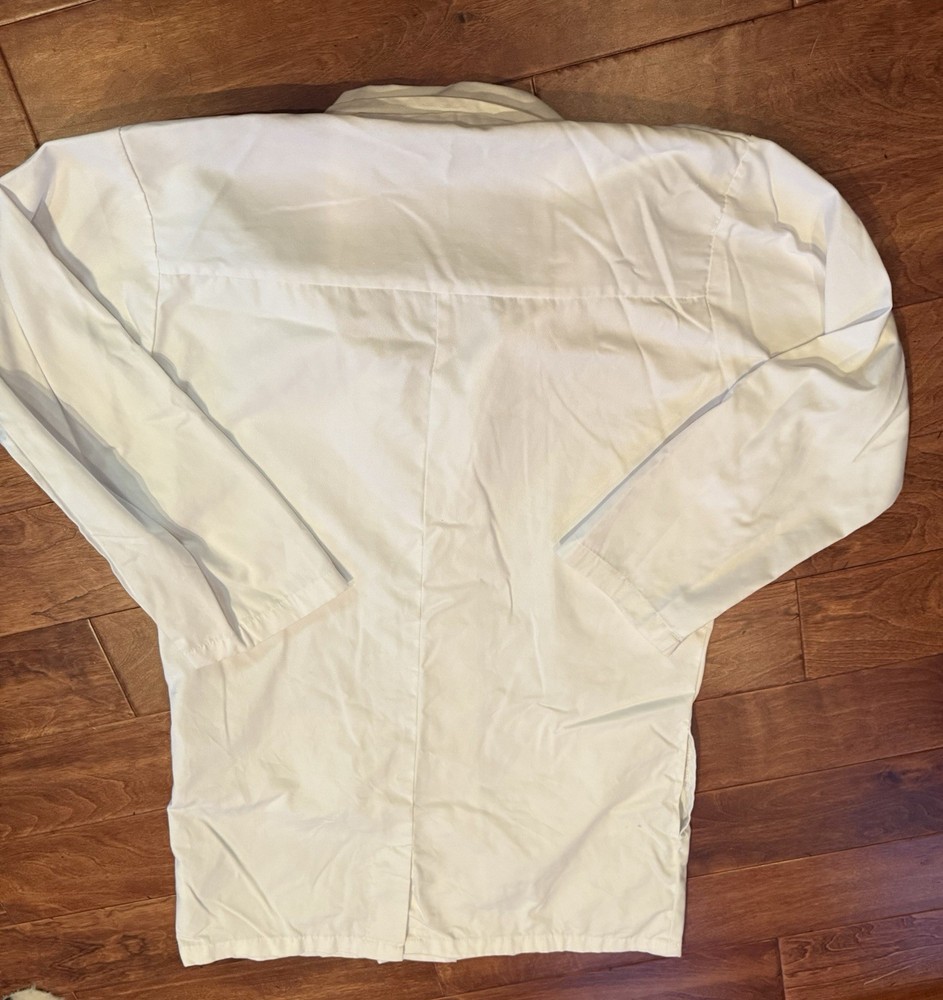 White Nursing Coat Sz Medium With Lab/side Pockets