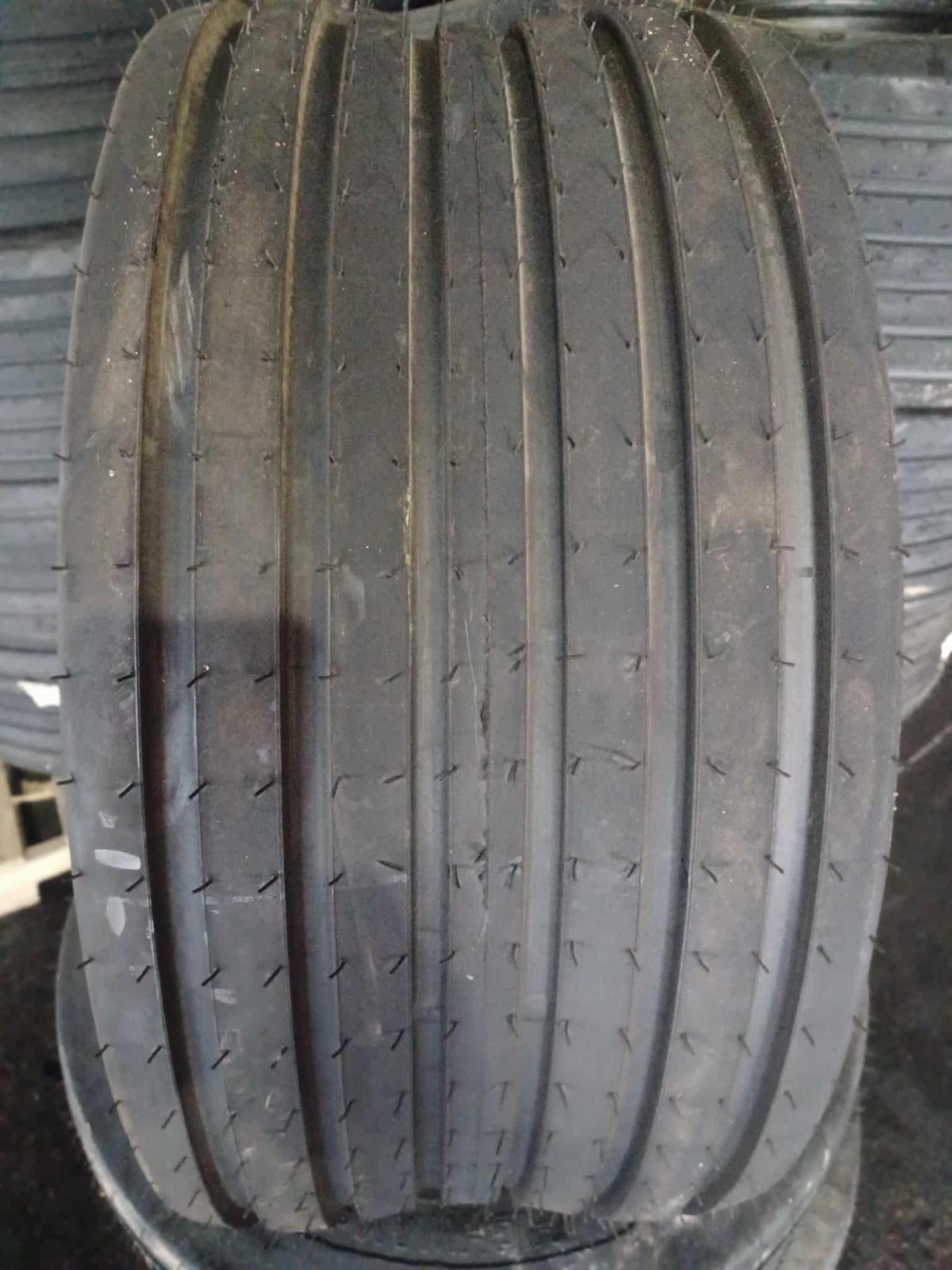 31x13.50-15 TIRE NEW OVERSTOCKS 8PLY F-1 HIGHWAY IMPLEMENT 31135015 31 13.50 15