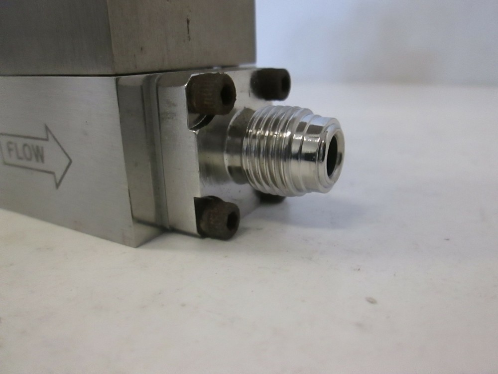 Unit UFC-1260A, Mass Flow Controller MFC, SIH2Cl2, 150 SCCM, Used