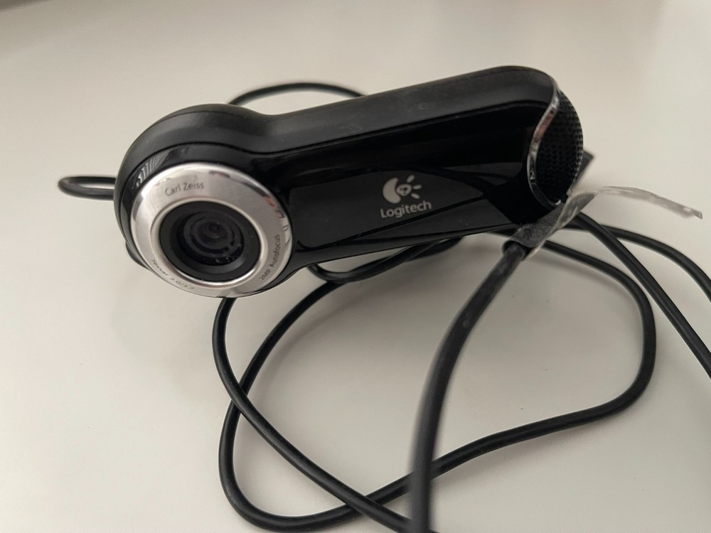 Logitech Webcam Autofocus Carl Zeiss Lens USB 2MP Black Computer Camera EUC
