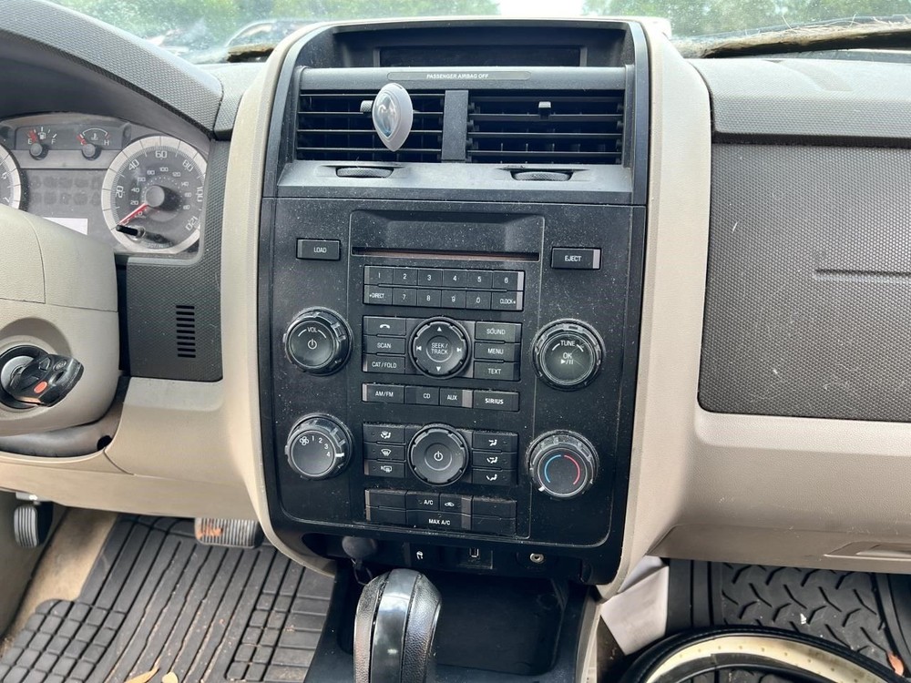 ESCAPE    2009 Keys/Latches/Locks 104872070