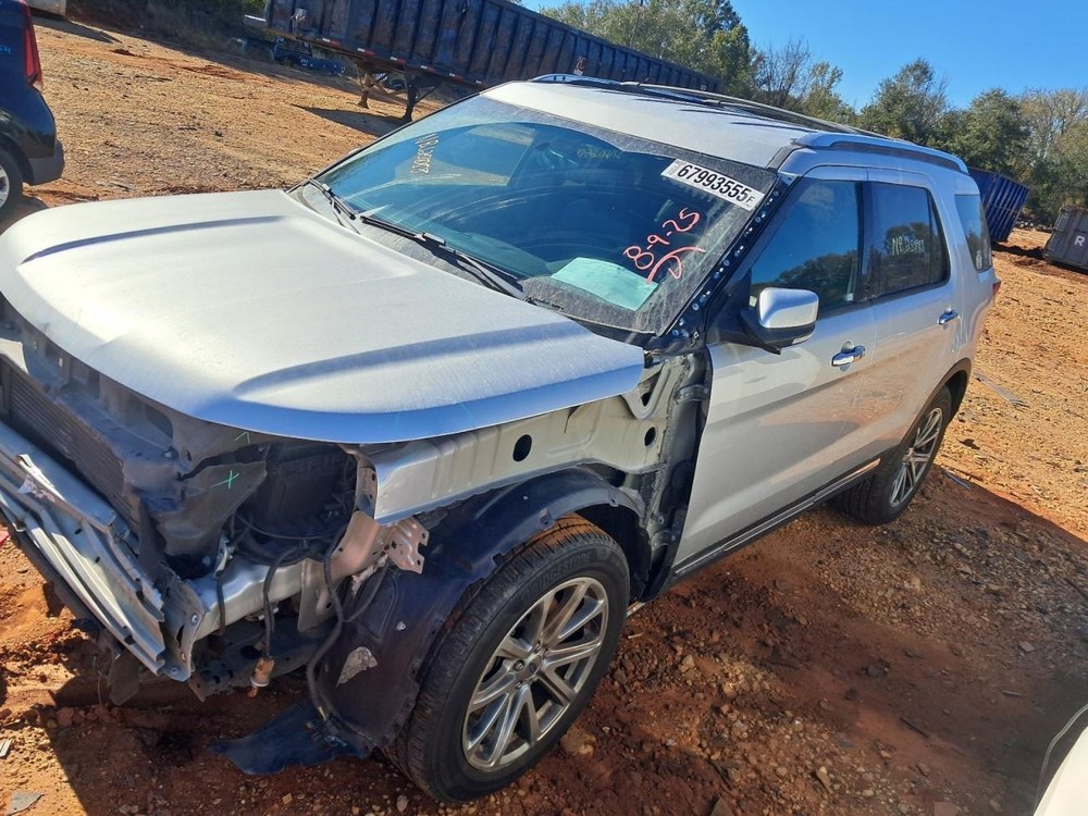 Fuse Box Engine Fits 17 EXPLORER 4838806