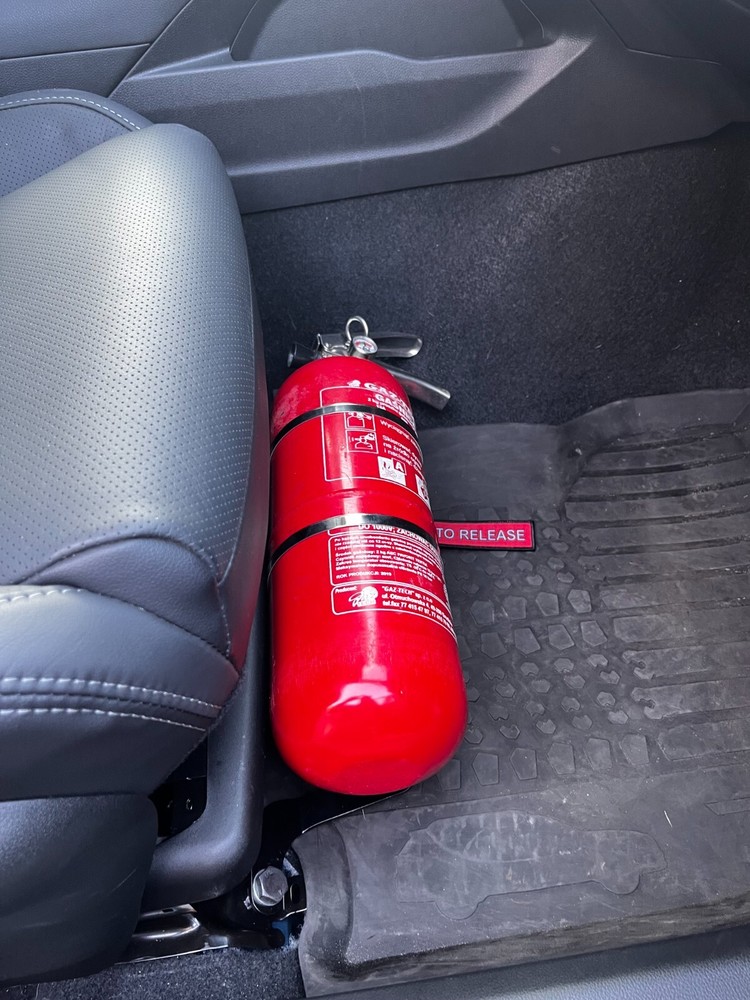 Fire extinguisher bracket for Subaru Outback BT