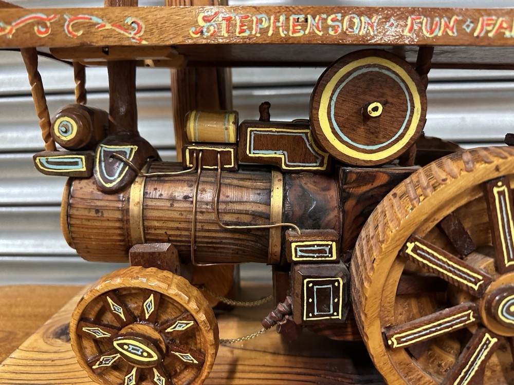 Unique Hand Carved Folk Art Traction Engine Table Lamp Scratch Built - Working