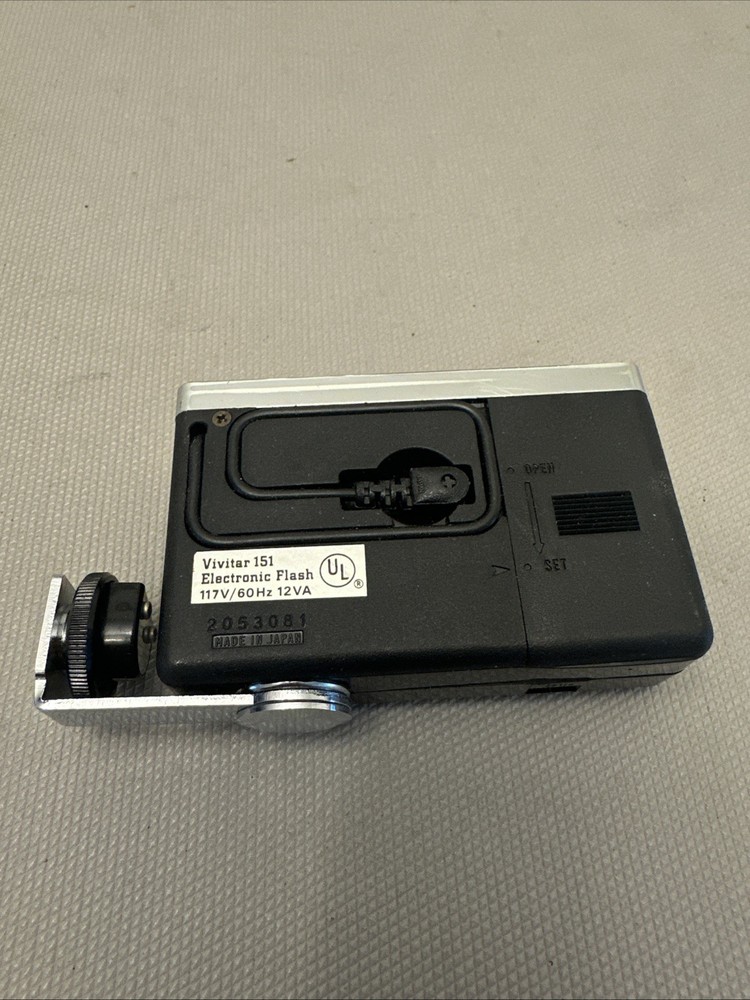 Vivitar 151 Electronic Flash Untested