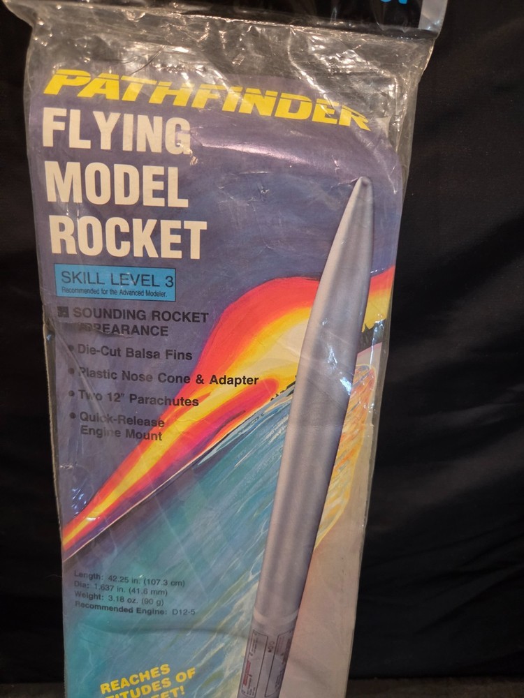 Estes Pathfinder Flying Model Rocket Skill Level 3 EST 1997