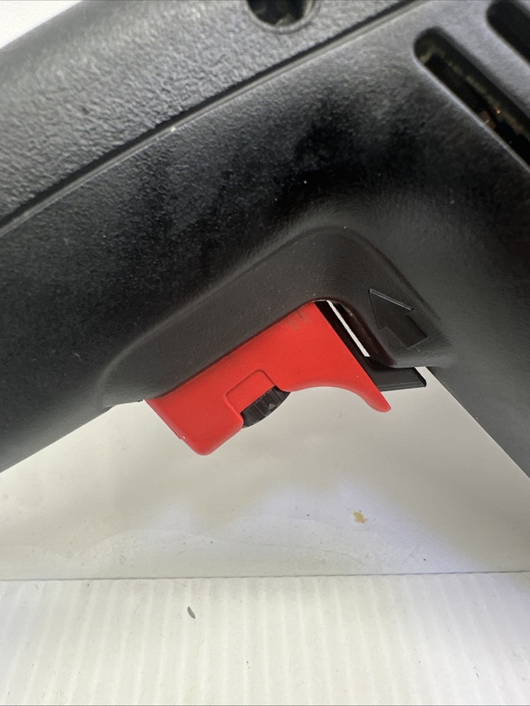 DRILL 6215 SKIL 3/8 VARIABLE SPEED REVERSING KEYED CHUCK