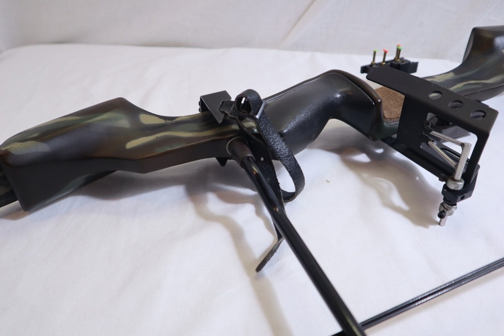 ROBINHOOD PHOENIX COMPOUND BOW (CAMOUFLAGE) ~