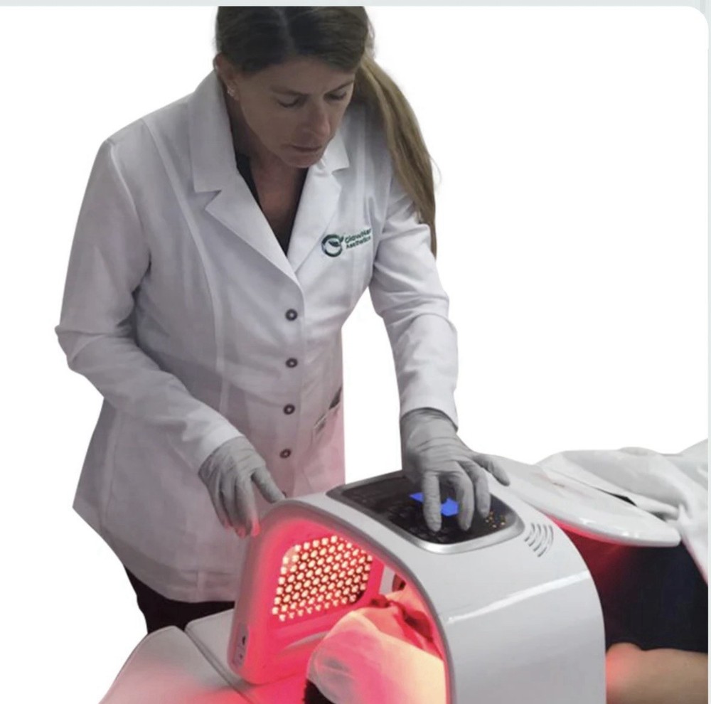 Professional German LED with Microcurrent Therapy by Glownar/Light Quantum