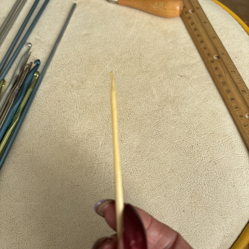 Vintage Bone Crochet Hook Size 4