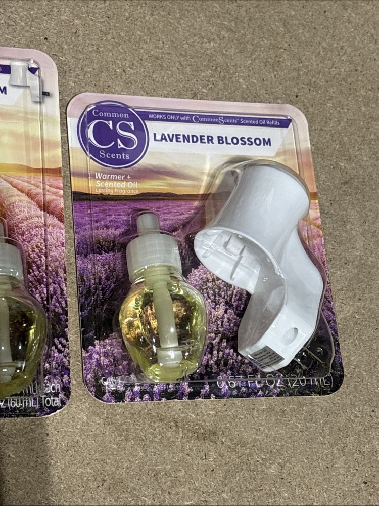 Common Scents Plug-In Essential Oils Diffuser Set + 3 Refills Lavender Blossom