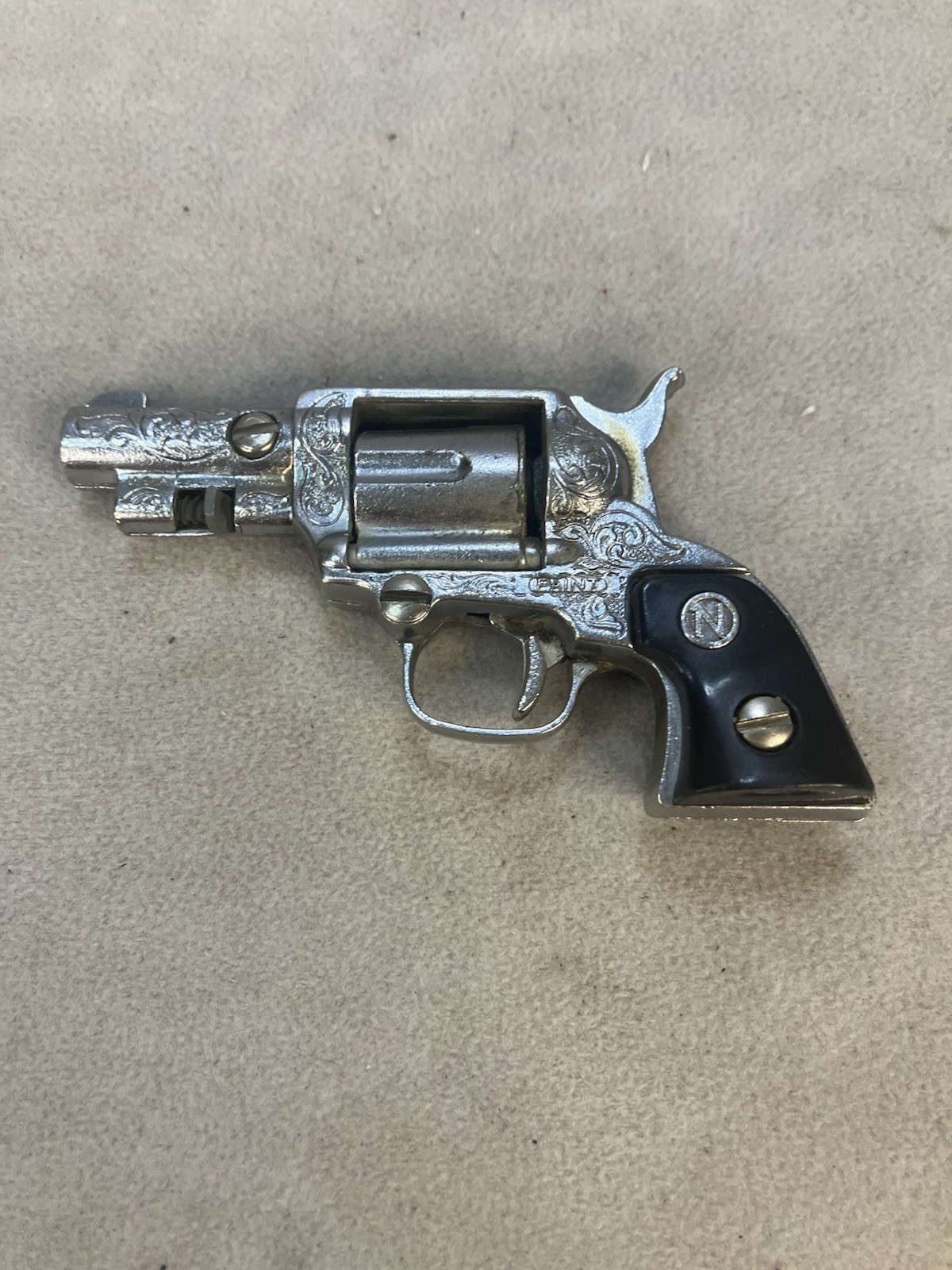 Vintage Small Cap Gun/Paint Brand