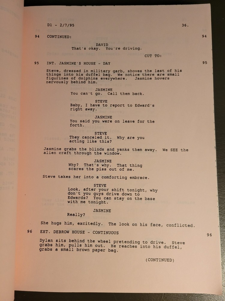 Independence Day (1996) Script - Centropolis Studio Stamp - 1995 D1 Draft