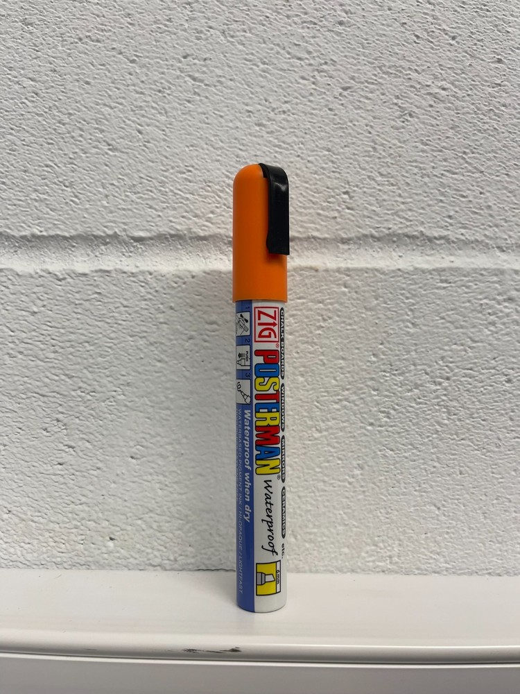 Kuretake ZIG Posterman PMA-50 Waterproof Chalk Pen – Orange