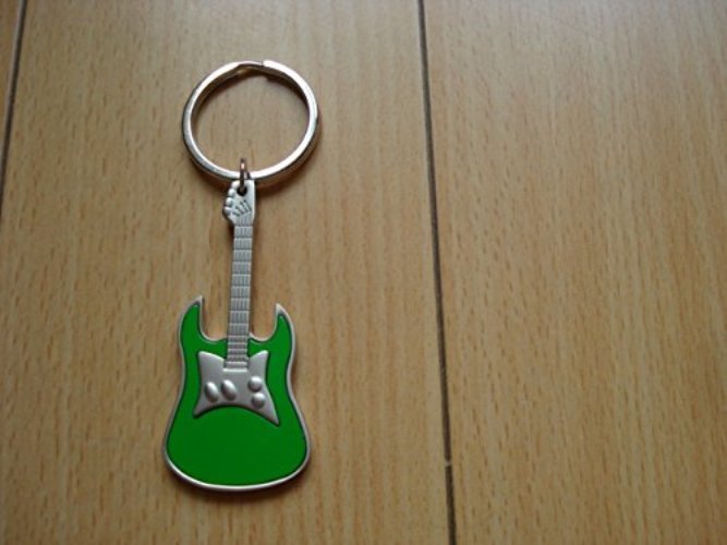 Keychain Metal Guitar (one piece)