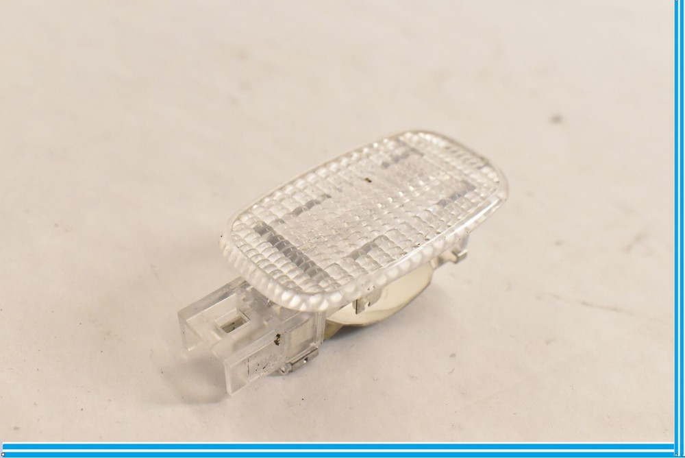 03-09 Mercedes W211 E500 E350 E320 Courtesy Light OEM