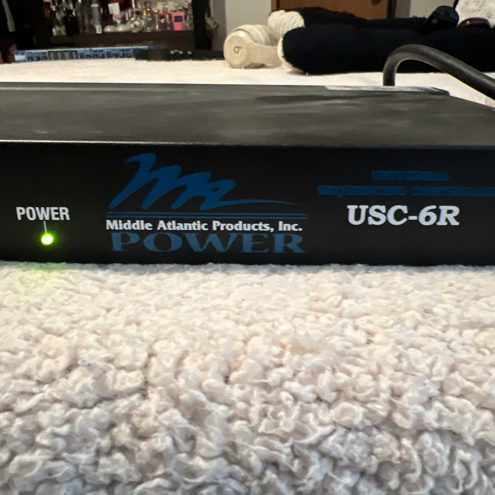 Middle Atlantic USC-6R Universal 6-Step Sequencing Controller - UNTESTED