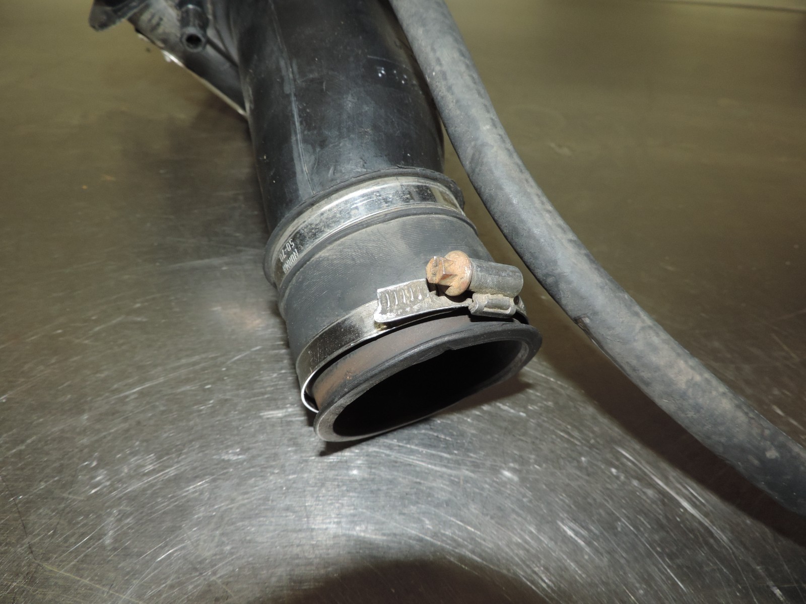 2001 Polaris Sportsman 500 HO Airbox Air Filter Housing Snorkel Lid Intake Tube