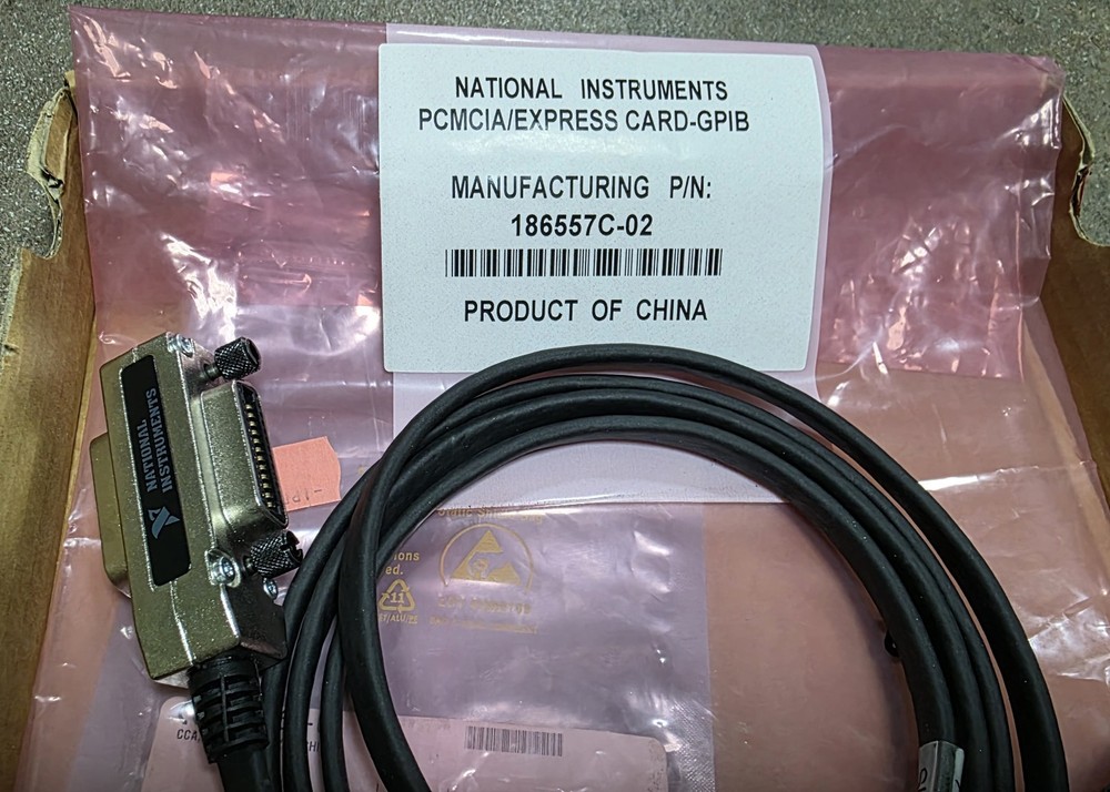 NATIONAL INSTRUMENTS PCMCIA-GPIB Interface Card with 2 Mt Latching Cable