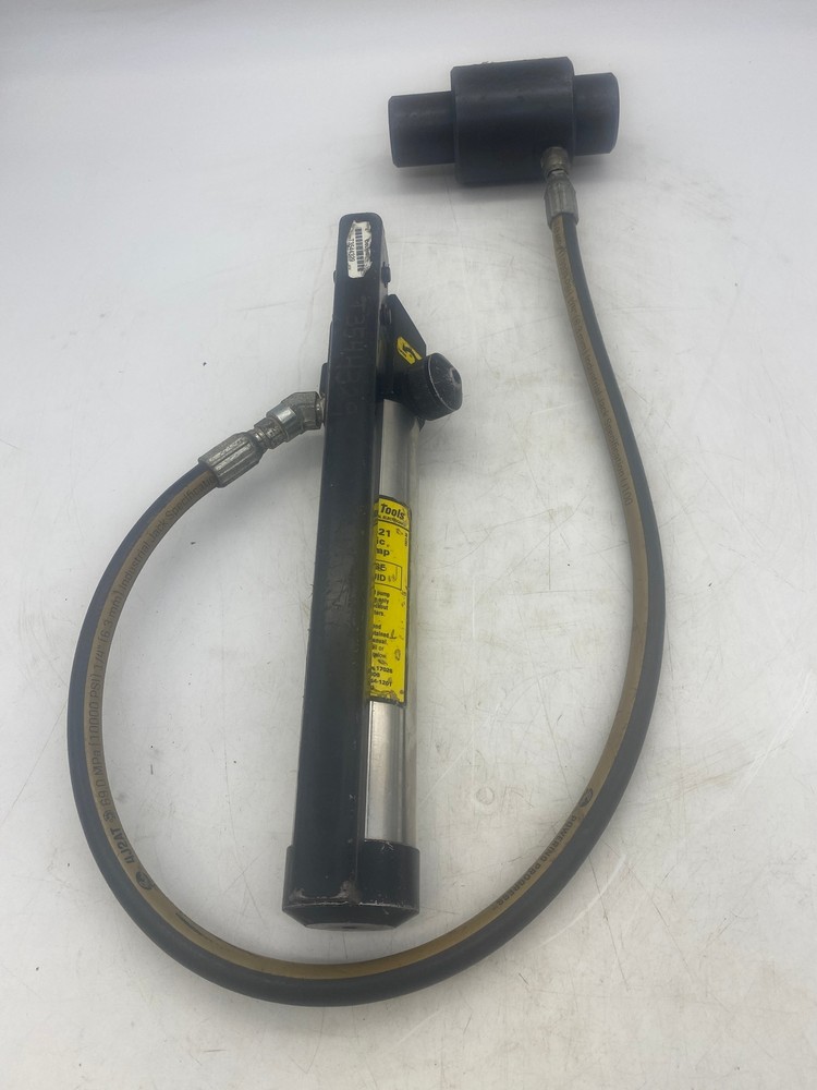 Current Tools Model 1521 Hydraulic Hand Pump w/ 1522 Knockout Ram (Used)