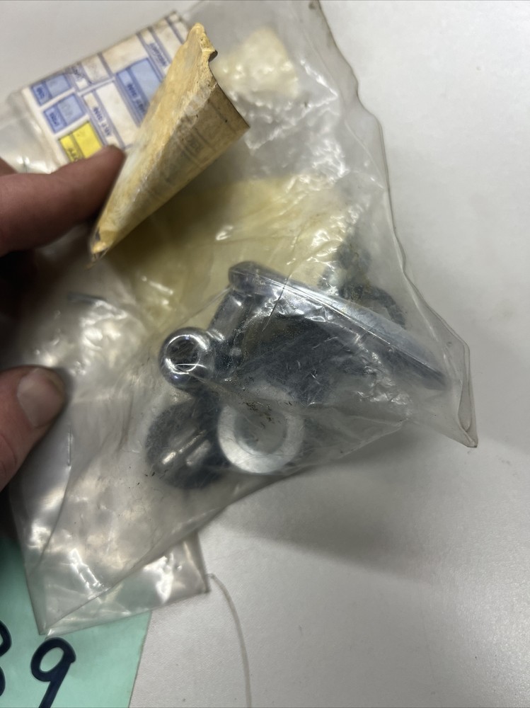 volvo g8880091 handle chrome