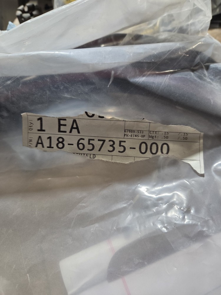 A18-65735-000, Genuine Freightliner, Windshield Edge Trim