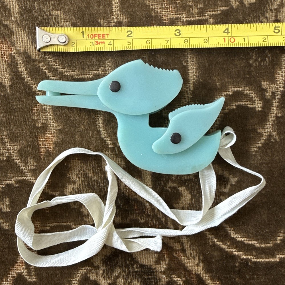 Vintage Bakelite Duck Clip