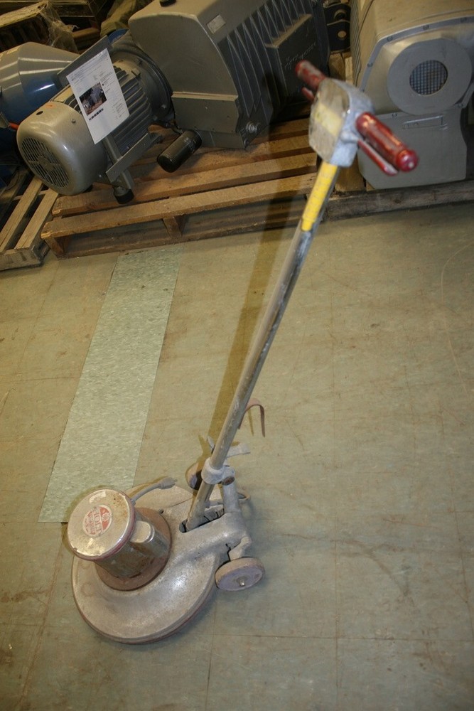 Holt Competitor A18D Rotary Floor Cleaning Machine