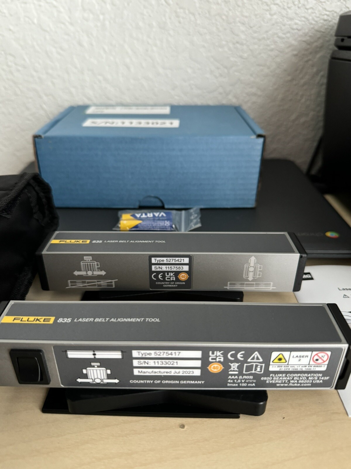 FLUKE 835 LASER BELT ALIGNMENT TOOL W / CASE NEW FACTORY SEALED / FREE SHIPPING