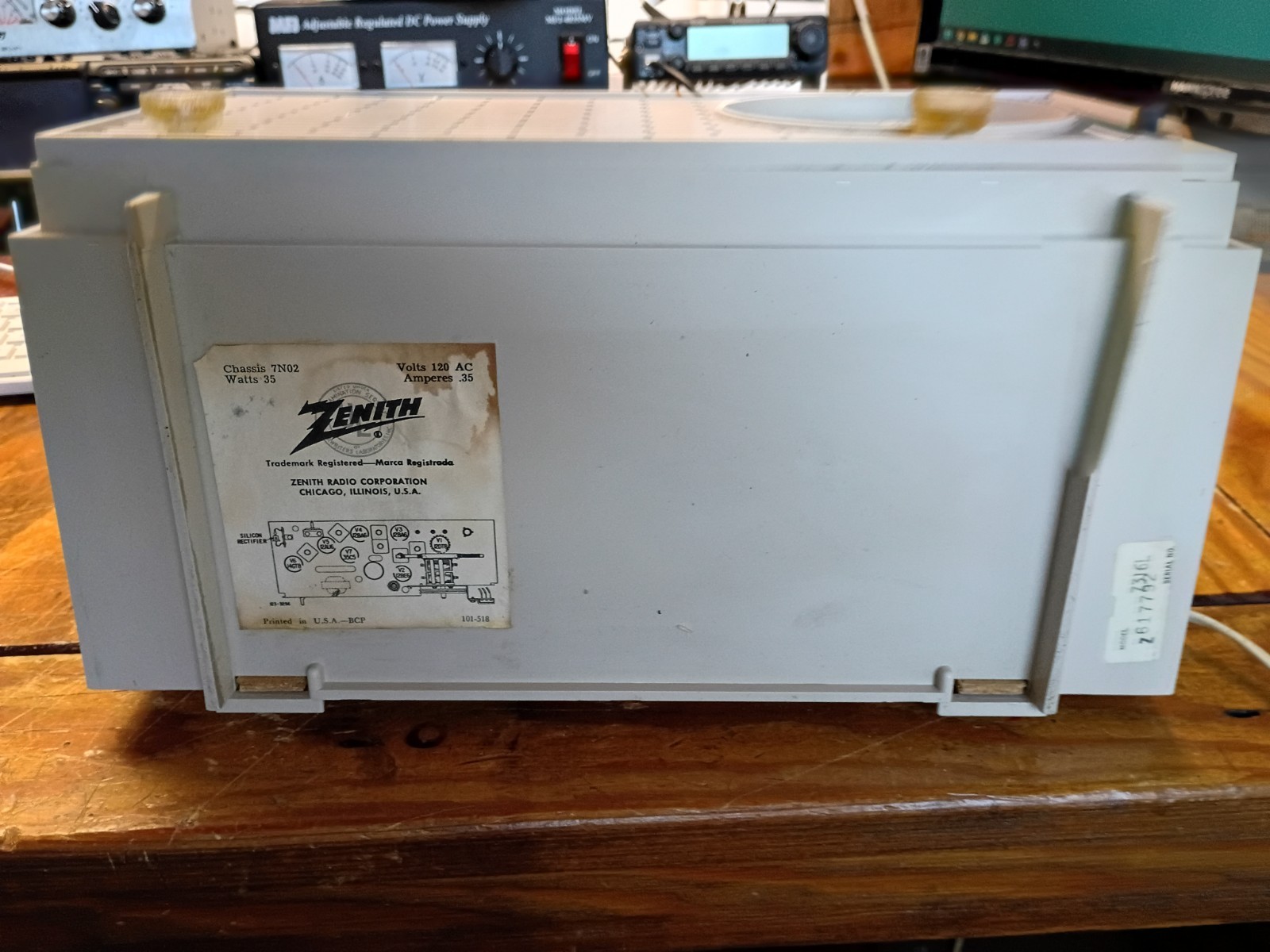 ✨RARE 1969 Zenith Model Z316L AM FM Tube Radio Works Watch The Video Make Offer✨