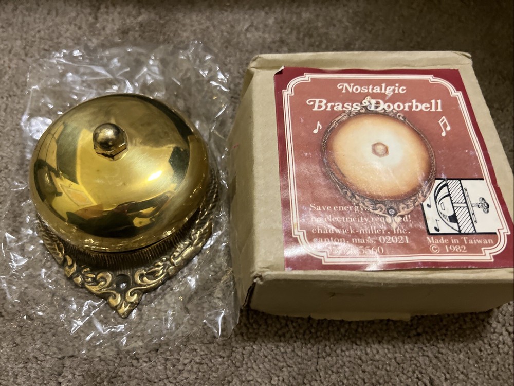 Nostalgic Brass Doorbell 1982 Mountable Taiwan -missing key- Chadwick Miller