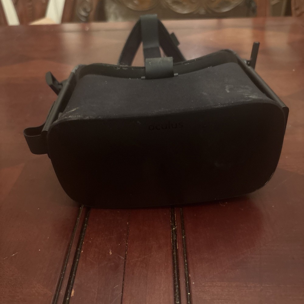 Oculus Rift CV1 VR Headset Only – No Cables – Genuine Meta – Untested