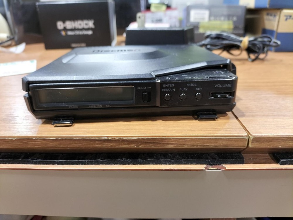 SONY D-150 CD player