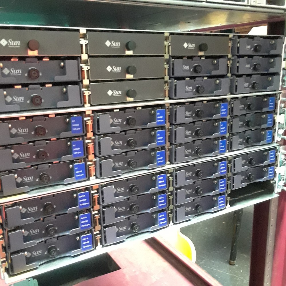 Sun StorEdge 3510 Storage Array 1 Main + 2 Sub-Arrays Tested High-Performance