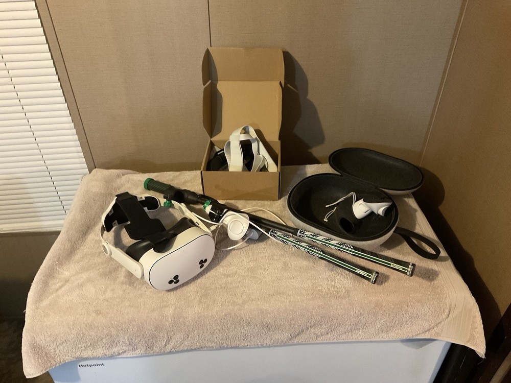 Meta Quest 3S Virtual Reality Headset 256GB Bundle with Carrying Case