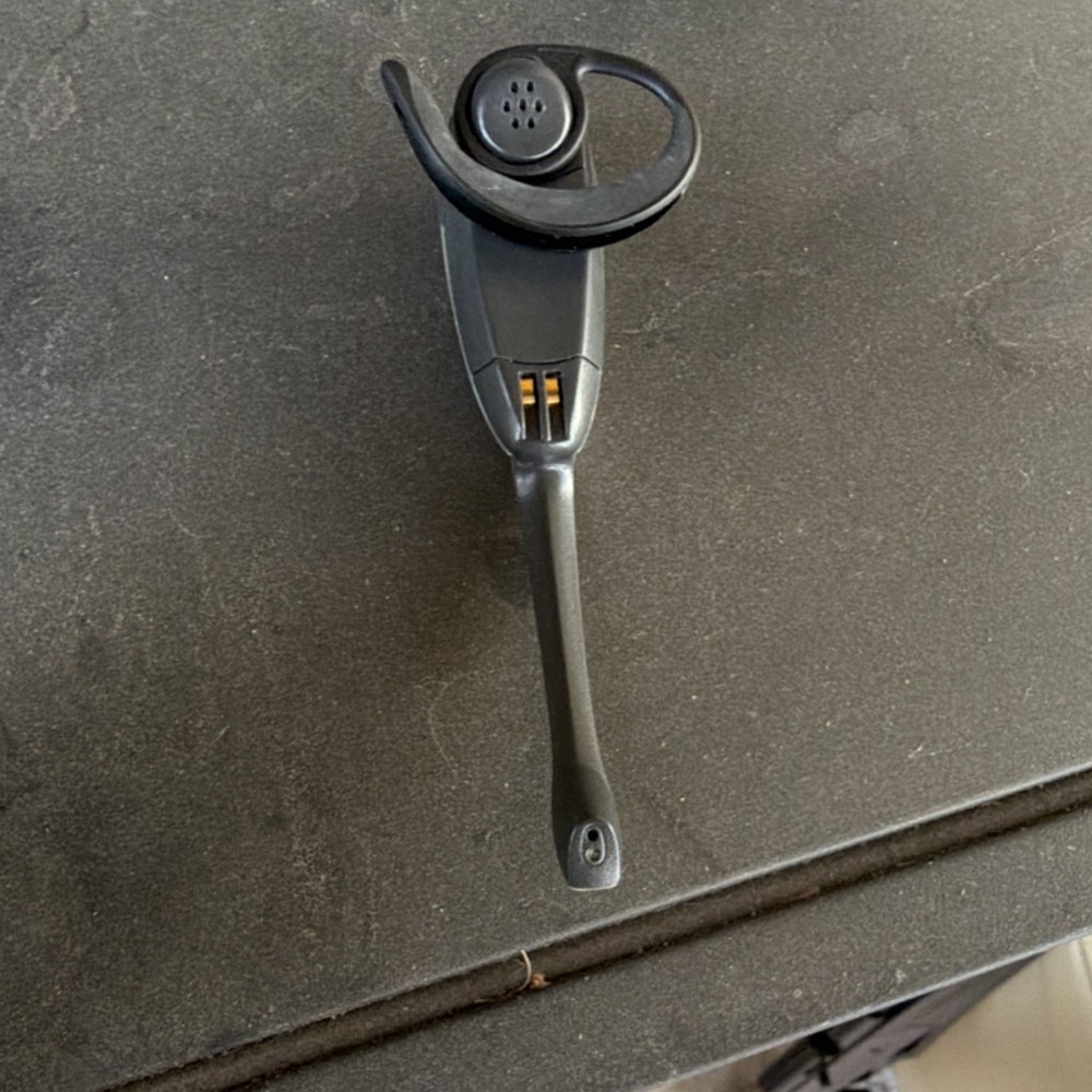 Plantronics CS55 Wireless Bluetooth Headset Ear-hook Boom Mic Single Earpiece