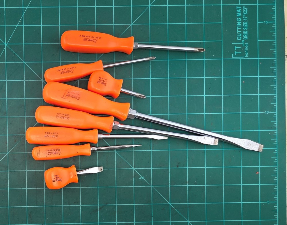 Snap On Tools SDX80O 8 piece VINTAGE Hard Handle ORANGE Screwdriver Set