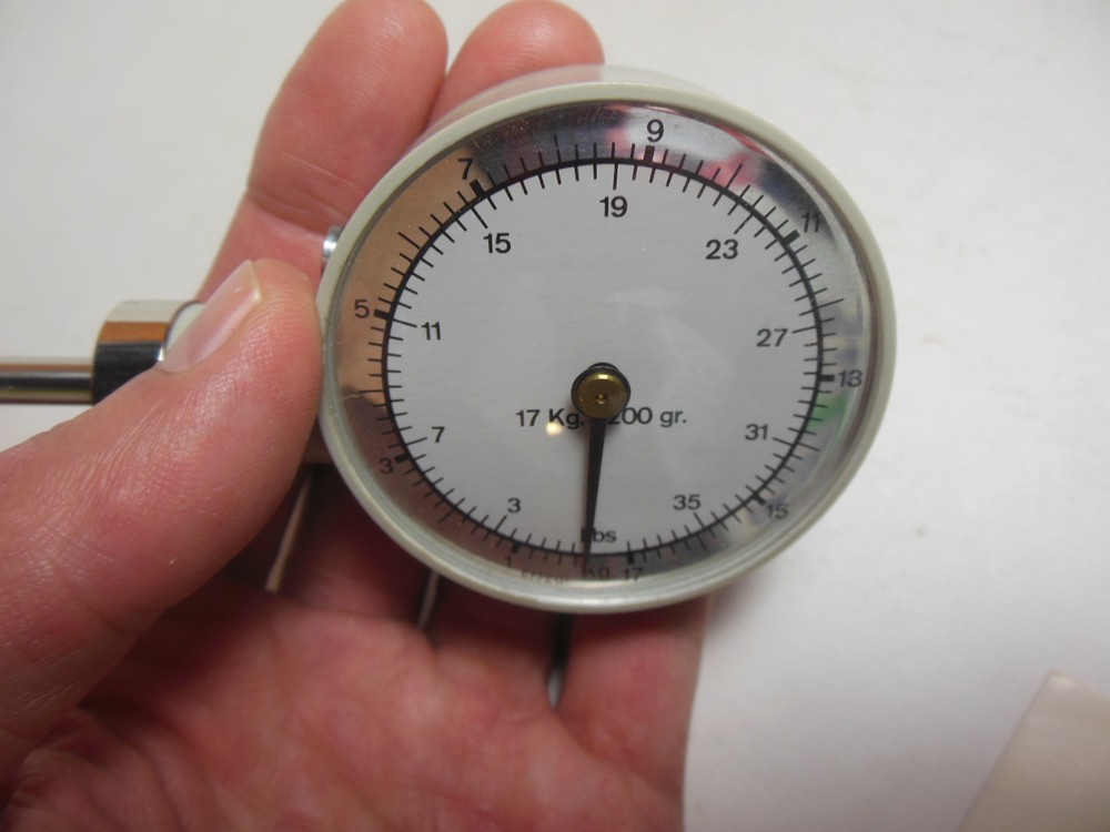 EFFEGI DT 117 DYNAMOMETER Pocket Dial PUSH-PULL Force Gauge 200 GRAM w/ Case