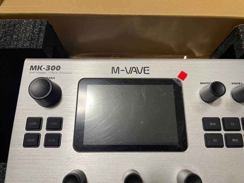 M-WAVE MK-300 Amp Modeler/Effects Processor