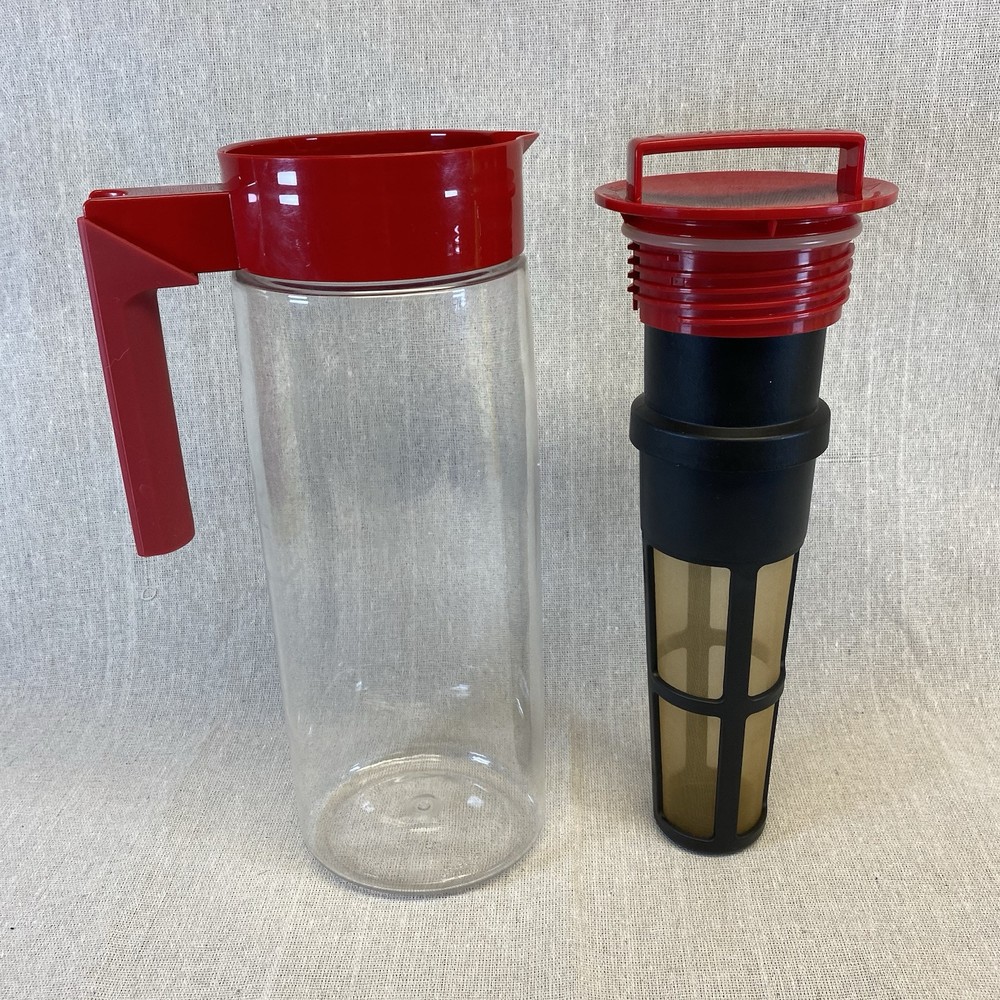 Takeya 2 Quart Cold Brew Coffee/Iced Tea Maker/Fruit Infuser Pitcher