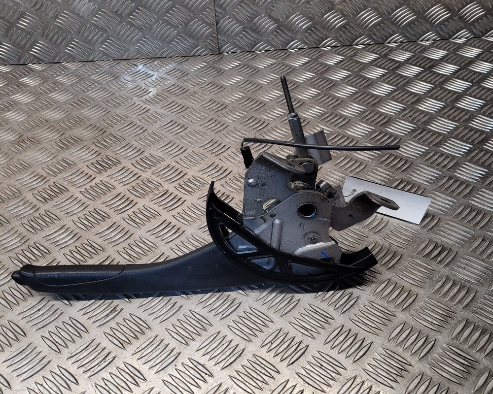 Isuzu D-max 2022 Hand Brake