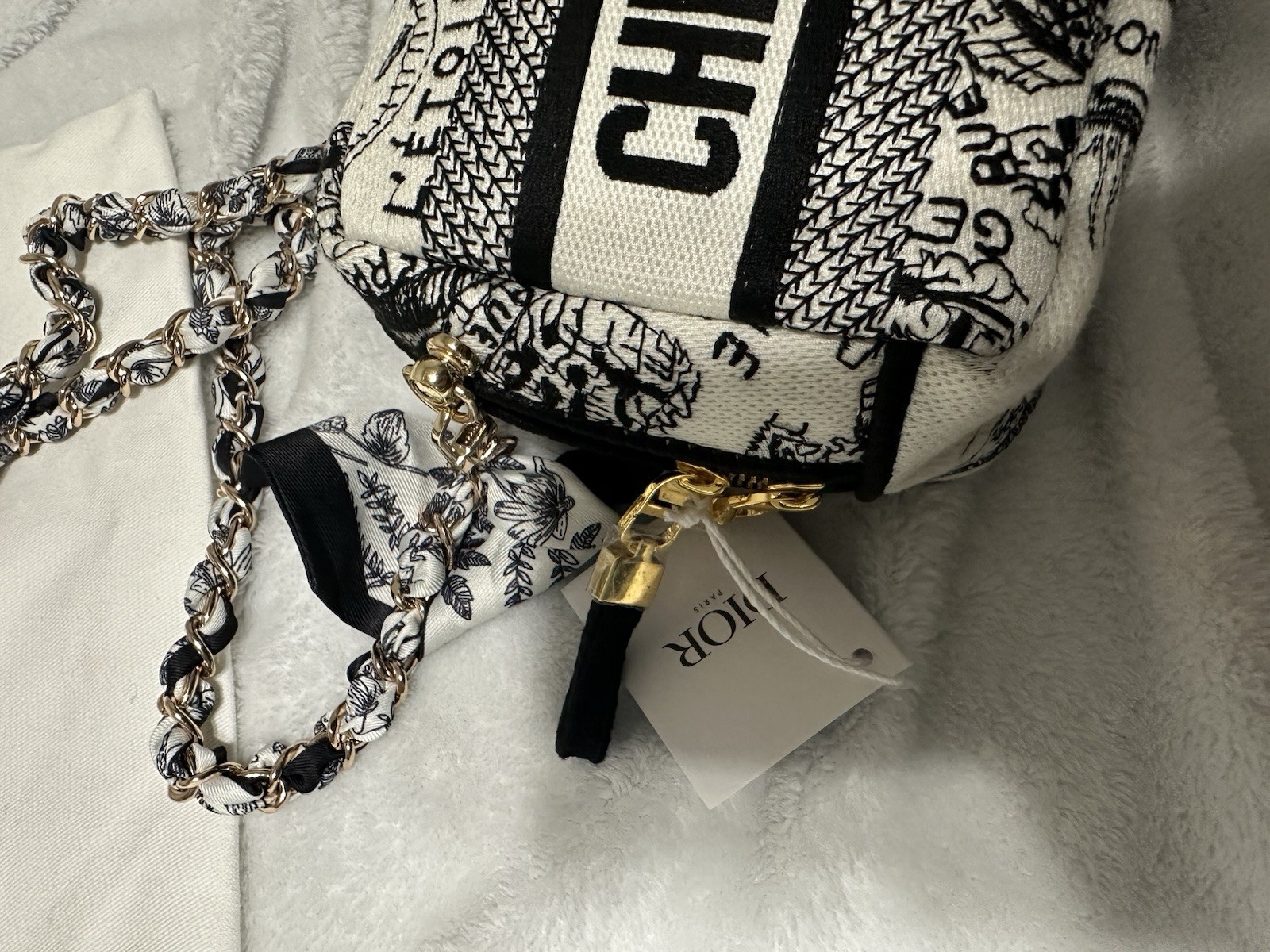 NWT Christian Dior Plan De Paris Canvas Embroidered Cosmetic Bag VIP GWP- BOX