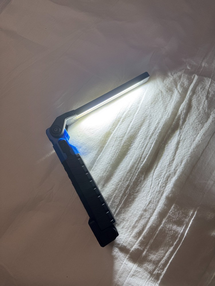 Matco Tools Cordless Folding Work Light MWLAB - Blue