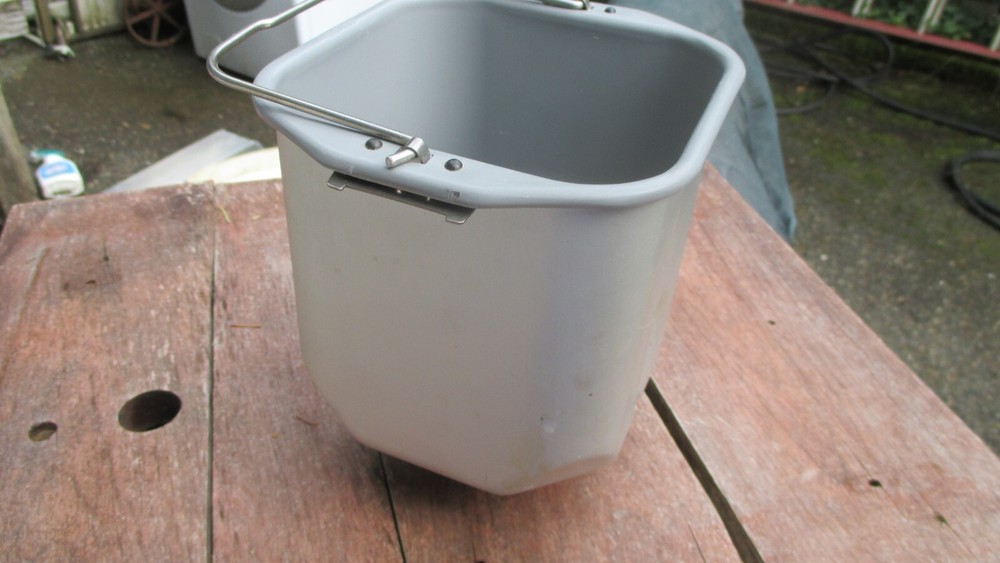 Breadman Bread Maker Pan 5x5" inside 5.5" tall pan