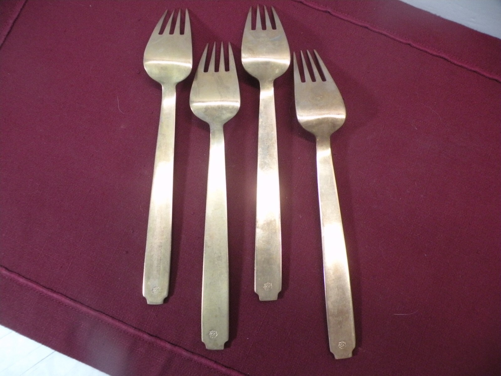Set Of 4 Kings Design Bronze Bronzeware Dinner Forks 7 1/2"