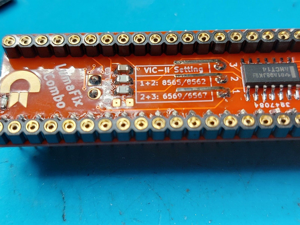 LumaFix64 Combo edition SMD version for Commodore 64 C64 - MOS 6569 MOS 8565