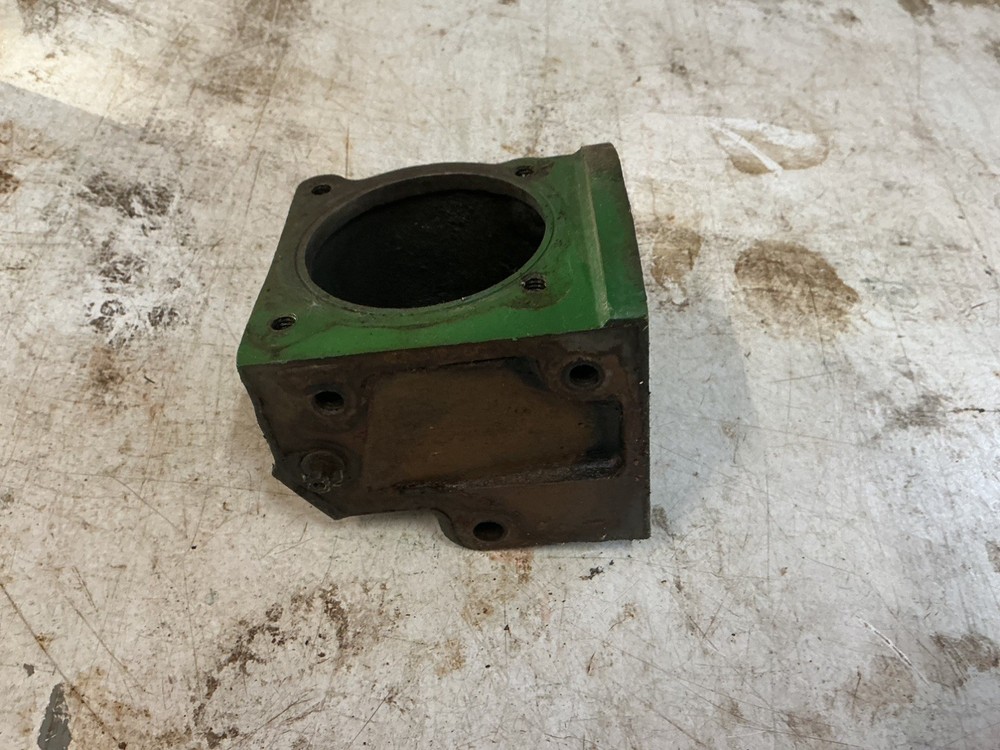Maytag 82 Hit And Miss Engine crank case Original.