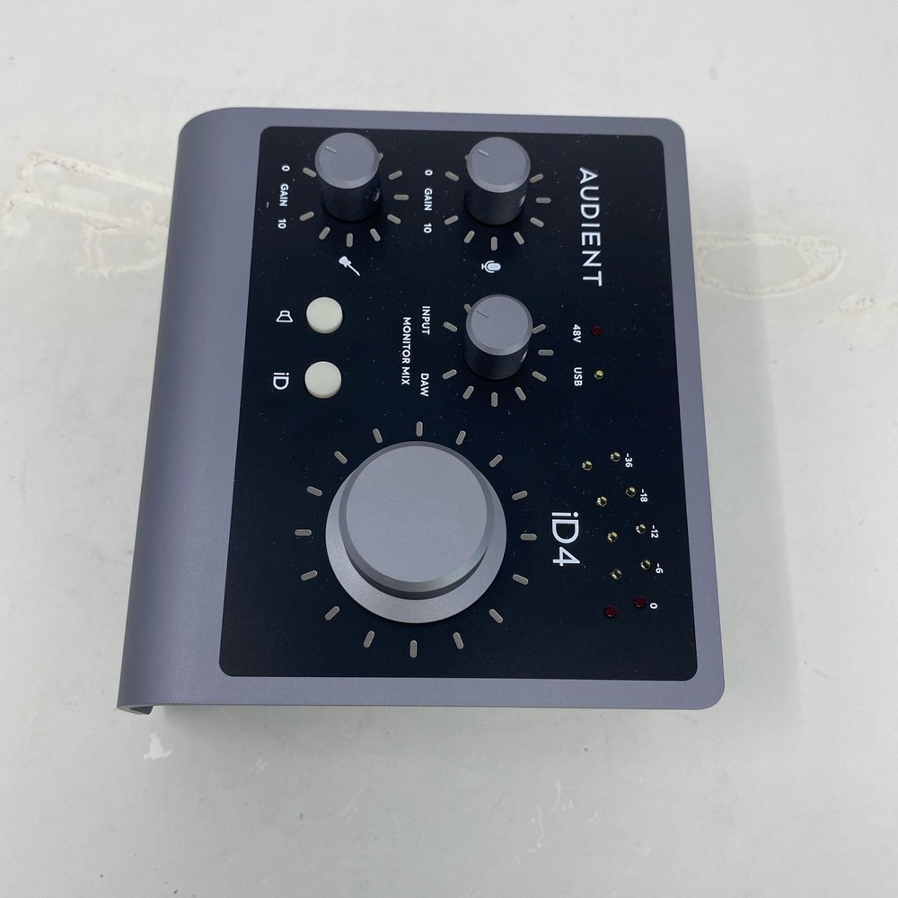 Audient iD4 MKII USB-C 2x2 Audio Interface - Black