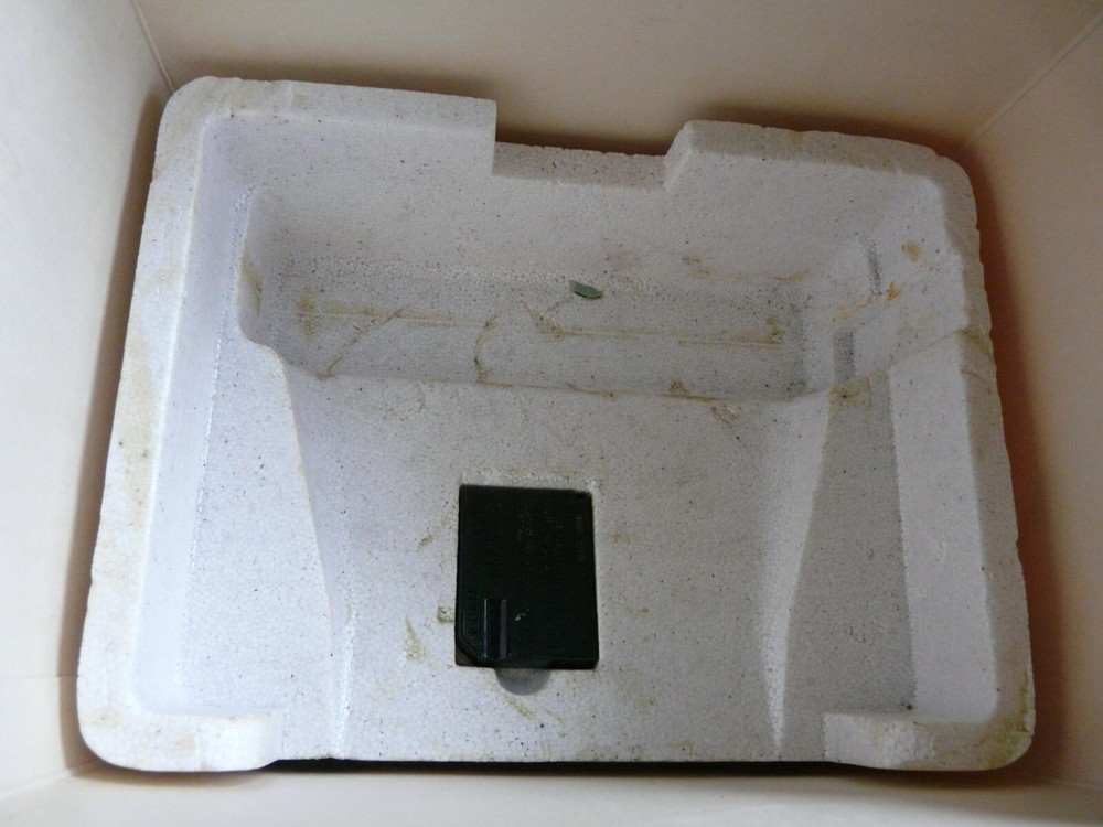 Vintage Kodak the Handle Camera in Original Box Untested