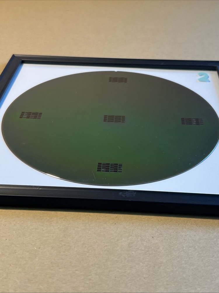 200mm pattern Silicon wafer Collection 735um Wafer Come With A Frame
